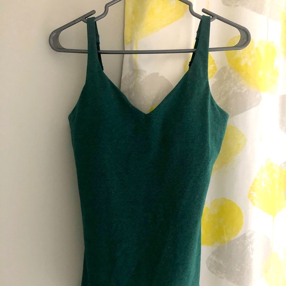 Under Armour sport tank top with built in bra - Picture 1 of 4